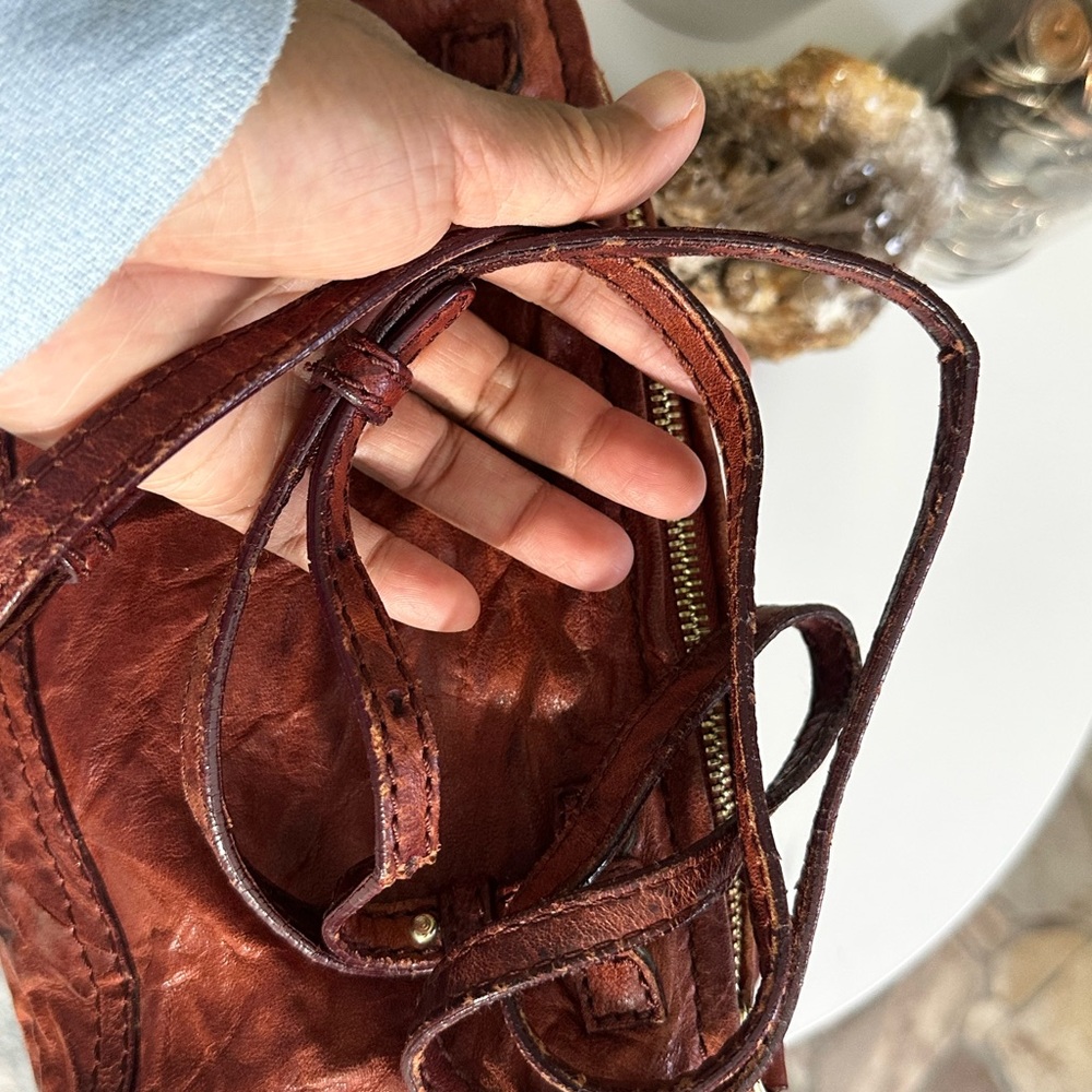 Givenchy Pandora mini Mahogany Leather crossbody Bag - Picture 8 of 13